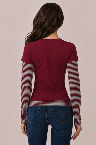 JT57815L - LAYERED STRIPEY LONG SLEEVE TOP: BLACK MEDIUM BURGUNDY BLACK / S-M-L/2-2-2