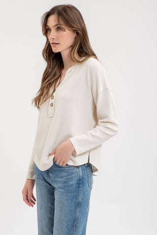 HALF BUTTON V NECK LONG SLEEVE KNIT TOP