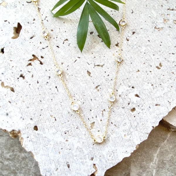 Gold and crystal short Necklace