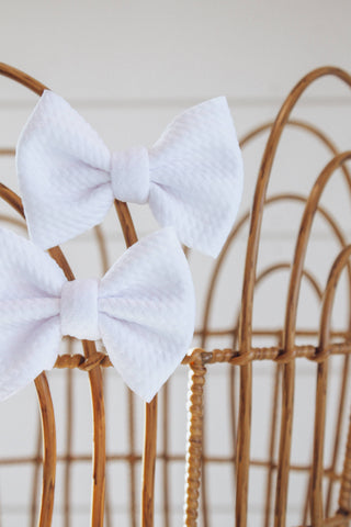 White Bow Set 