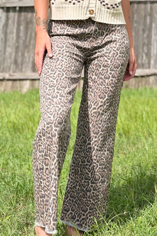 Cheyenne Leopard Jeans - Rise and Redemption