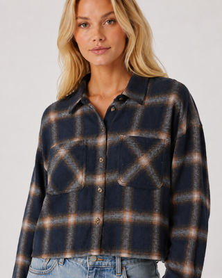 Women’s Plaid Double Pocket Cropped Shirt