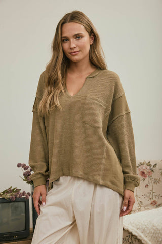 SPLIT NECK RAW EDGE LONG SLEEVE RIBBED KNIT TOP