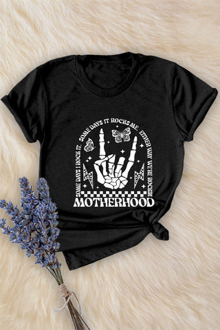 Motherhood vibes tee - Rise and Redemption
