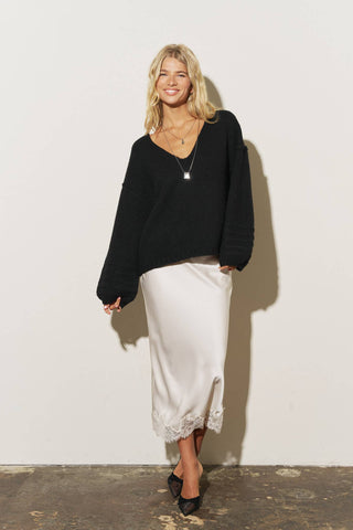 V NECK BALLOON LONG SLEEVE KNIT SWEATER - Rise and Redemption
