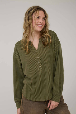 WASHED RIBBED LONG SLEEVE HENLEY KNIT TOP - Rise and Redemption