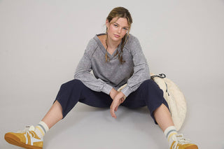 WASHED V NECK EXPOSED SEAM LONG SLEEVE KNIT TOP - Rise and Redemption